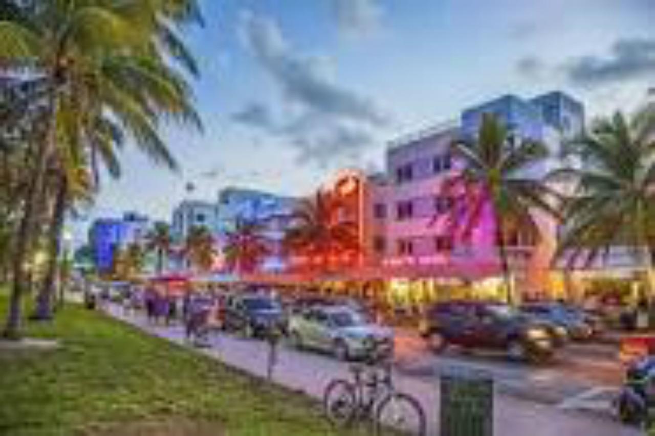 2 Bedrooms Apartment On Collins Avenue Miami Beach Exterior photo